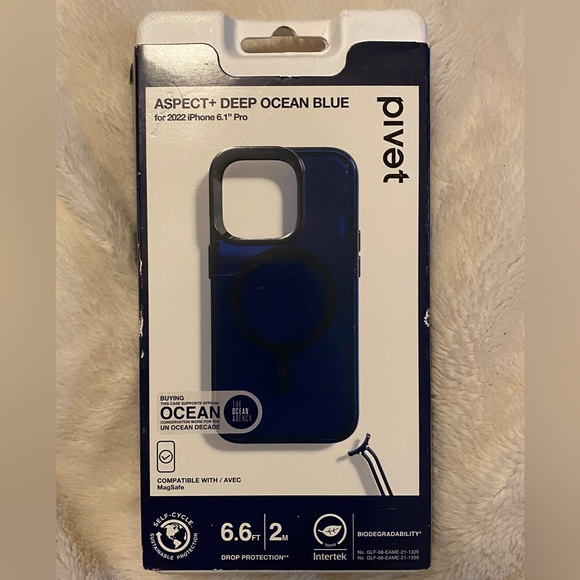 Pivet Apple iPhone 14 Pro Aspect+ Case Detachable Lanyard with MagSafe Blue NWT - Picture 2 of 6